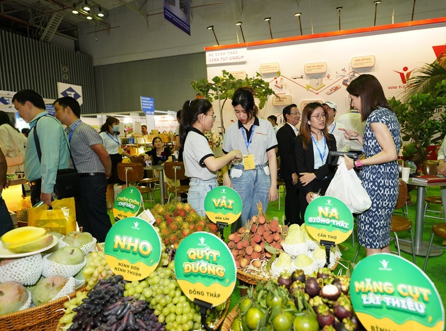 TPHCM là đầu mối giao thương hàng hóa quan trọng cho nông sản Việt vươn xa - Ảnh 1.