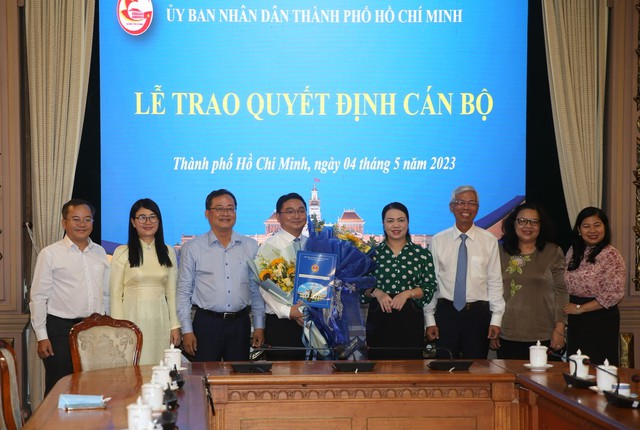 Ông Nguyễn Trần Bình làm Chủ tịch UBND Quận 11 - Ảnh 2.
