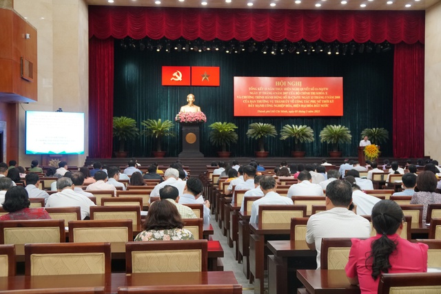 Tiếp tục thực hiện bình đẳng giới, nâng cao đời sống vật chất, tinh thần cho chị em phụ nữ - Ảnh 2.