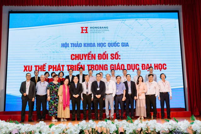 Chuyển đổi số: Xu thế tất yếu phát triển trong giáo dục đại học - Ảnh 1.