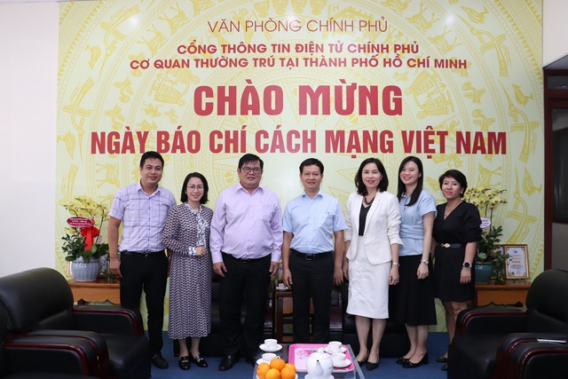 Lãnh đạo MTTQ Việt Nam TPHCM thăm và chúc mừng Báo điện tử Chính phủ  - Ảnh 1.