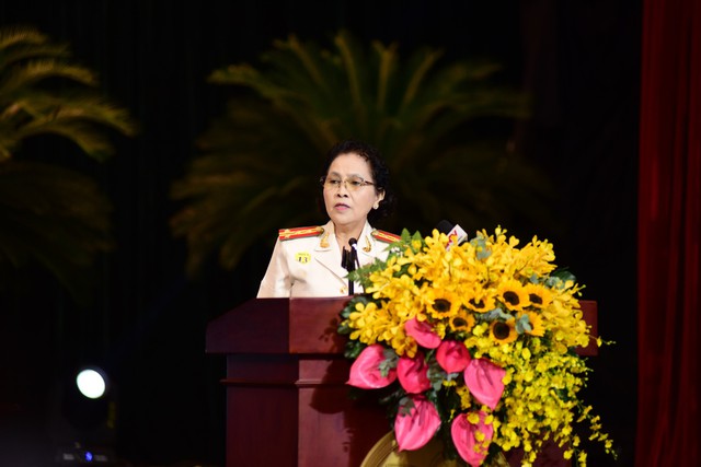 'Ngày ấy, chúng tôi cầm súng không phải để được tuyên dương anh hùng' - Ảnh 2. 'Ngày ấy, chúng tôi cầm súng không phải để được tuyên dương anh hùng' - Ảnh 2.