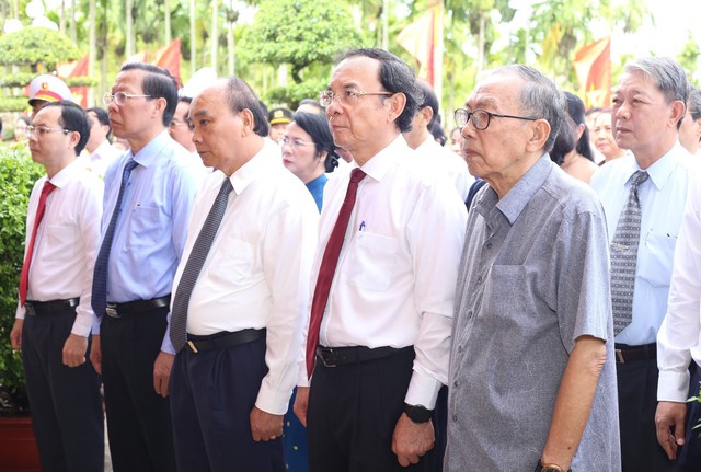 Lễ giỗ 82 năm ngày hy sinh của các đồng chí nguyên lãnh đạo Đảng - Ảnh 1. Lễ giỗ 82 năm ngày hy sinh của các đồng chí nguyên lãnh đạo Đảng - Ảnh 1.