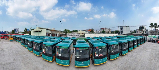 150 xe buýt điện kết nối Metro số 1 sẵn sàng chở khách- Ảnh 1.