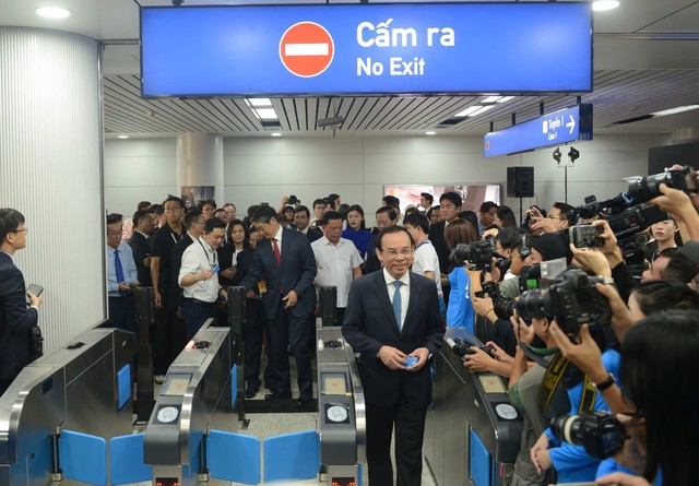 Chính thức vận hành metro số 1- Ảnh 4.