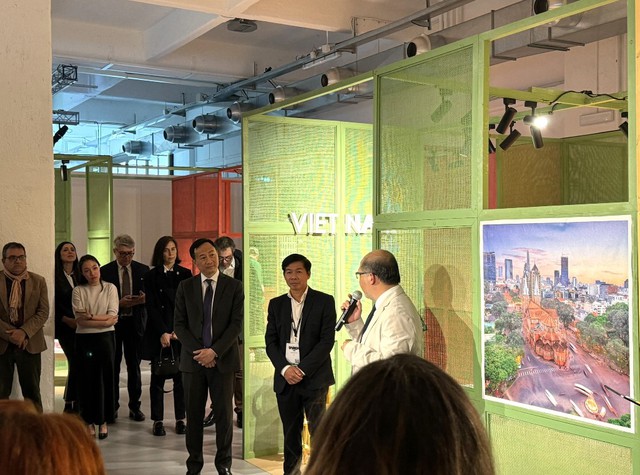 DN đồ gỗ và nội thất Việt Nam tham gia Tuần lễ thiết kế Milan 2024- Ảnh 1.