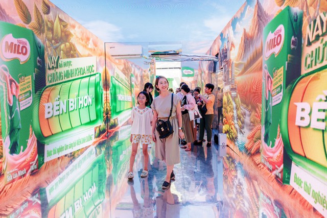 “Trạm sạc Sức bền 24h Khổng lồ” của Nestlé MILO thu hút hàng nghìn gia đình Việt- Ảnh 1.