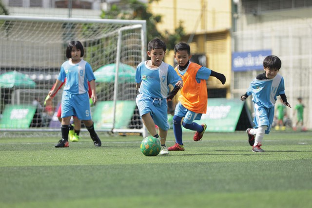 120 trường tiểu học tham gia vòng chung kết Festival Bóng đá học đường TPHCM- Ảnh 2.
