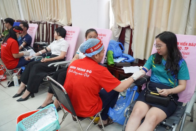 Khởi động Chương trình hiến máu tình nguyện Hành trình Đỏ lần thứ 12- Ảnh 2.
