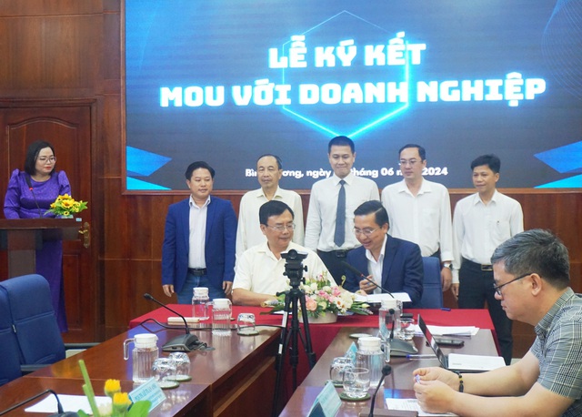 Phát triển nhân lực công nghệ số, công nghệ 4.0 cho vùng Đông Nam Bộ- Ảnh 1.