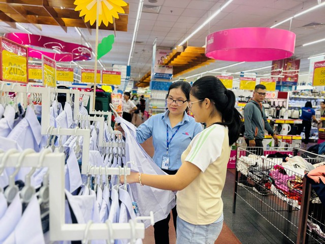 Saigon Co.op tài trợ giá cho hơn 1.000 mặt hàng mùa khai giảng- Ảnh 1.