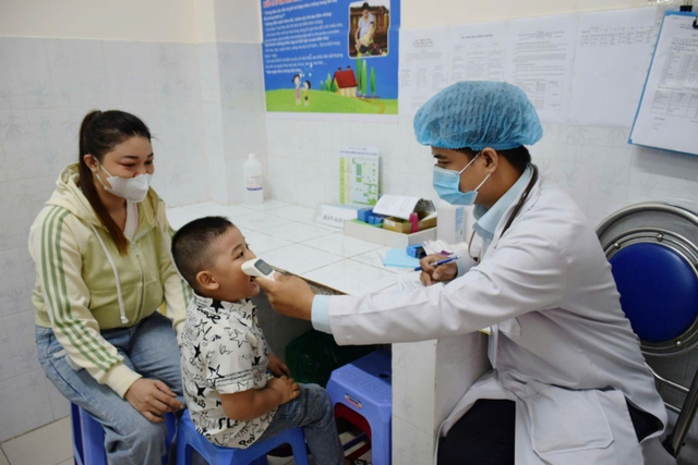 Thành phố thực hiện chiến dịch tiêm vaccine sởi xuyên lễ Quốc khánh- Ảnh 1.