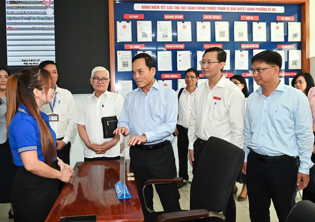 Bí thư Thành ủy TPHCM: Tránh 'cào bằng' trong phân bổ biên chế cho địa phương đông dân- Ảnh 2.