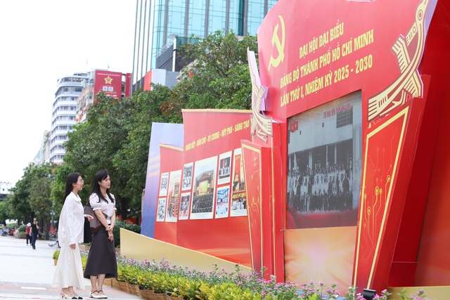 TPHCM rực rỡ sắc màu, sẵn sàng cho Đại hội Đảng bộ lần thứ I, nhiệm kỳ 2025-2030- Ảnh 2. TPHCM rực rỡ sắc màu, sẵn sàng cho Đại hội Đảng bộ lần thứ I, nhiệm kỳ 2025-2030- Ảnh 2.