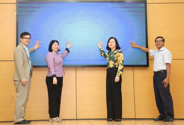 Chào mừng Đại hội Đảng bộ TP, phường đầu tiên thí điểm mô hình 'đại sứ số, gia đình số'- Ảnh 1.