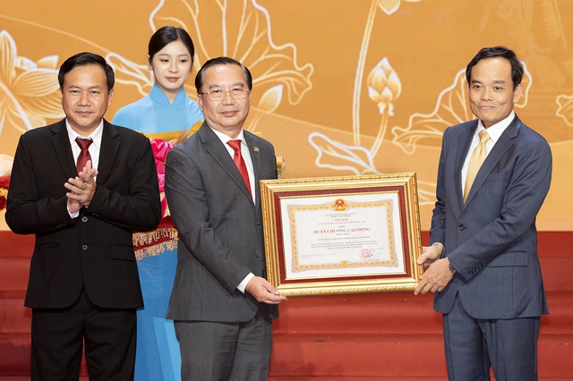 50 năm văn học - nghệ thuật TPHCM: Tiên phong, sáng tạo, đồng hành cùng thành phố phát triển- Ảnh 1. 50 năm văn học - nghệ thuật TPHCM: Tiên phong, sáng tạo, đồng hành cùng thành phố phát triển- Ảnh 1.