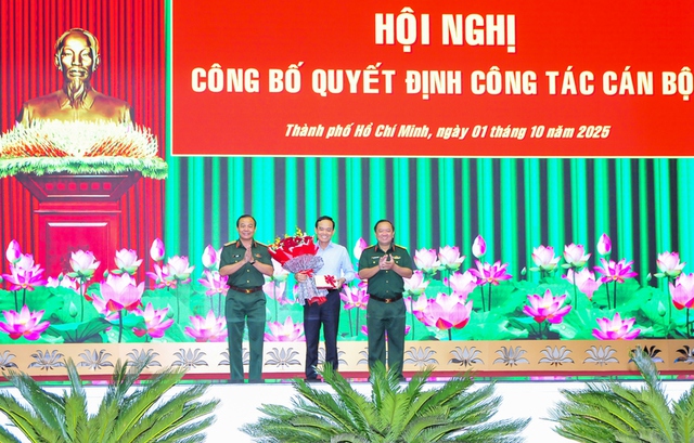 Ông Trần Lưu Quang giữ chức Bí thư Đảng ủy Quân sự TPHCM- Ảnh 1.
