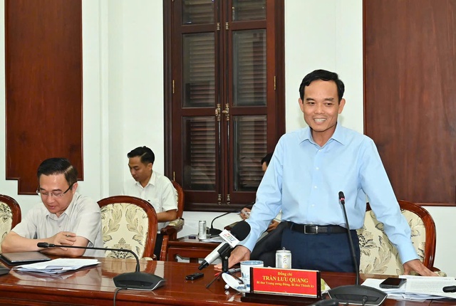 Bí thư Thành ủy nhấn mạnh chuyển đổi số trong triển khai mô hình chính quyền hai cấp- Ảnh 1.
