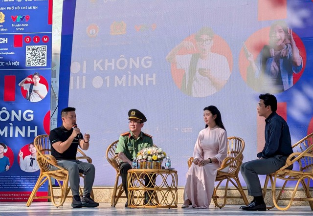 Giới trẻ TPHCM lan tỏa thông điệp “cùng nhau an toàn trực tuyến”- Ảnh 2. Giới trẻ TPHCM lan tỏa thông điệp “cùng nhau an toàn trực tuyến”- Ảnh 2.