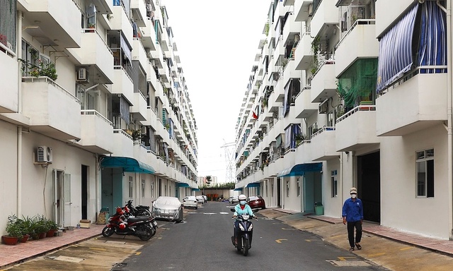 Hộ nghèo ở TPHCM được hỗ trợ xây dựng nhà ở 100-150 triệu đồng/căn- Ảnh 1. Hộ nghèo ở TPHCM được hỗ trợ xây dựng nhà ở 100-150 triệu đồng/căn- Ảnh 1.