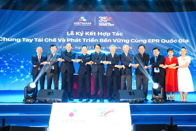TPHCM đồng hành cùng DN ngành nhựa, tham gia sâu vào chuỗi giá trị toàn cầu- Ảnh 2.