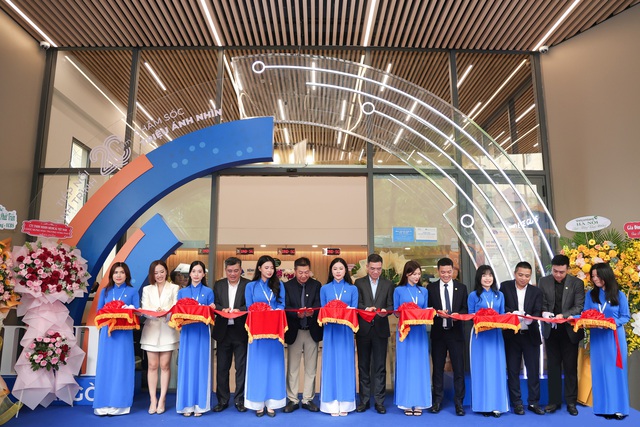 Khai trương bệnh viện mắt hiện đại chuẩn quốc tế tại TPHCM- Ảnh 1. Khai trương bệnh viện mắt hiện đại chuẩn quốc tế tại TPHCM- Ảnh 1.