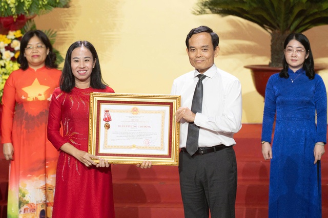 Thi đua xây dựng TPHCM thuộc nhóm 100 thành phố toàn cầu đáng sống- Ảnh 2. Thi đua xây dựng TPHCM thuộc nhóm 100 thành phố toàn cầu đáng sống- Ảnh 2.