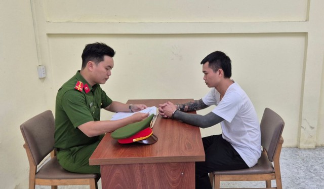 Bắt giữ chủ tài khoản Tiktok "Tàng Keng Ông Trùm"- Ảnh 1. Bắt giữ chủ tài khoản Tiktok "Tàng Keng Ông Trùm"- Ảnh 1.