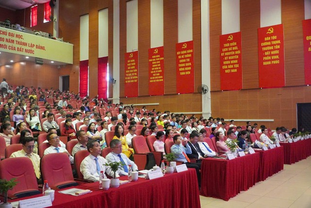 TPHCM hướng tới giáo dục toàn diện cho học sinh- Ảnh 2. TPHCM hướng tới giáo dục toàn diện cho học sinh- Ảnh 2.