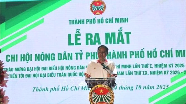 Ra mắt Chi hội Nông dân tỷ phú TPHCM- Ảnh 1. Ra mắt Chi hội Nông dân tỷ phú TPHCM- Ảnh 1.