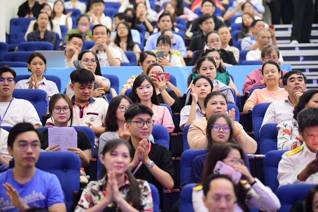 Chuyển đổi phương pháp tính thuế với hộ kinh doanh, hướng tới sự minh bạch- Ảnh 2. Chuyển đổi phương pháp tính thuế với hộ kinh doanh, hướng tới sự minh bạch- Ảnh 2.