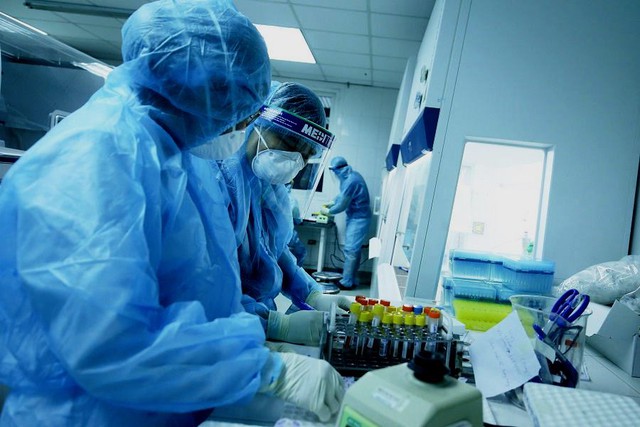 Lấy ý kiến người dân góp ý công trình Biểu tượng ghi nhận tinh thần vượt đại dịch COVID-19- Ảnh 1.