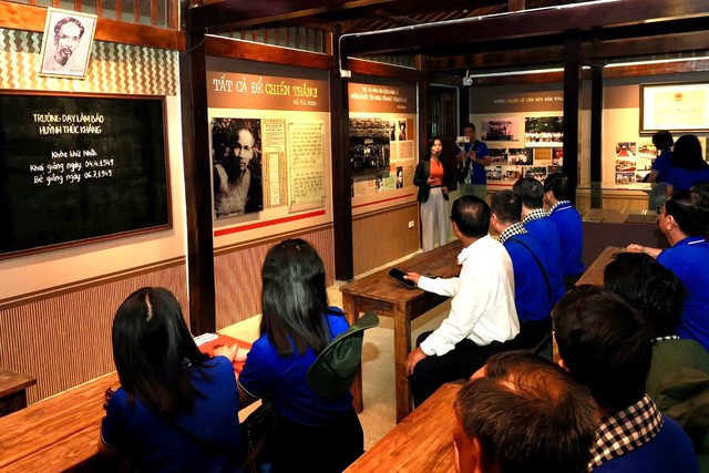 Hành trình hướng về cái nôi của nền báo chí cách mạng Việt Nam- Ảnh 6. Hành trình hướng về cái nôi của nền báo chí cách mạng Việt Nam- Ảnh 6.