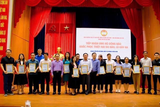 TPHCM hướng về đồng bào bị ảnh hưởng bởi thiên tai- Ảnh 6.