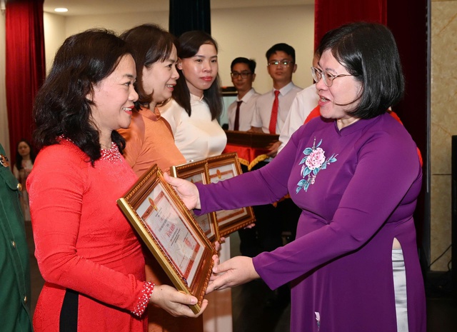 TPHCM - Điểm sáng trong phong trào thi đua "Dân vận khéo"- Ảnh 1. TPHCM - Điểm sáng trong phong trào thi đua "Dân vận khéo"- Ảnh 1.