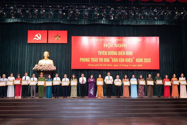 TPHCM - Điểm sáng trong phong trào thi đua "Dân vận khéo"- Ảnh 3. TPHCM - Điểm sáng trong phong trào thi đua "Dân vận khéo"- Ảnh 3.