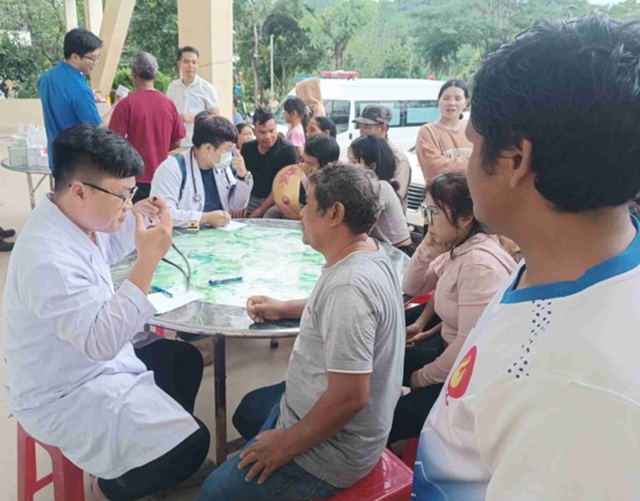 Hơn 100 y, bác sĩ TPHCM chi viện ngành y tế tỉnh Đắk Lắk- Ảnh 1. Hơn 100 y, bác sĩ TPHCM chi viện ngành y tế tỉnh Đắk Lắk- Ảnh 1.