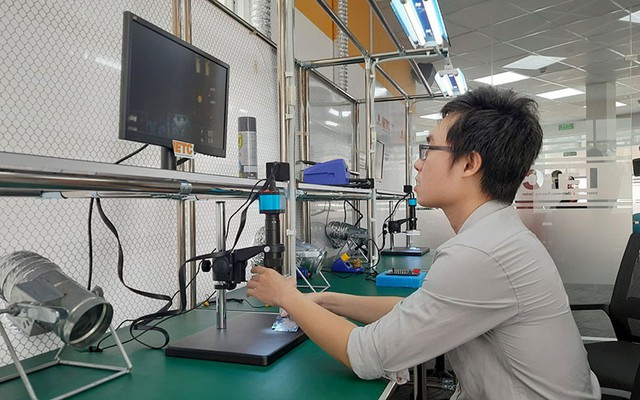 Đưa TPHCM trở thành trung tâm công nghiệp bán dẫn hàng đầu khu vực- Ảnh 1. Đưa TPHCM trở thành trung tâm công nghiệp bán dẫn hàng đầu khu vực- Ảnh 1.