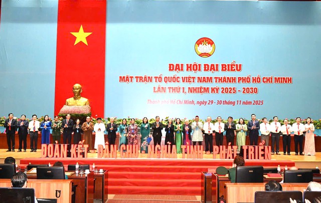 Đồng chí Nguyễn Phước Lộc tái cử chức Chủ tịch Ủy ban MTTQ Việt Nam TPHCM- Ảnh 3.