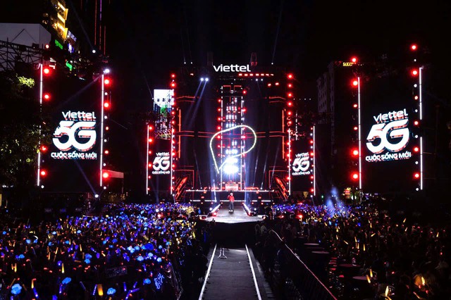 Y-FEST 2025 – Hàng chục nghìn khán giả hòa nhịp thấu cảm cùng âm nhạc và công nghệ của Viettel- Ảnh 1. Y-FEST 2025 – Hàng chục nghìn khán giả hòa nhịp thấu cảm cùng âm nhạc và công nghệ của Viettel- Ảnh 1.