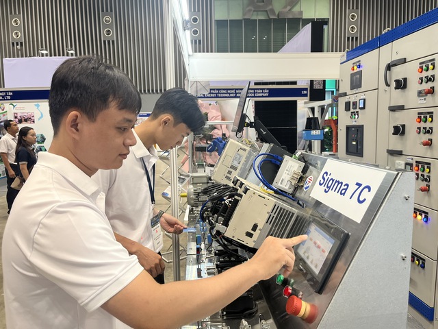 Khai mạc Triển lãm sản phẩm công nghiệp hỗ trợ Việt Nam và thiết bị điện 2025- Ảnh 1.
