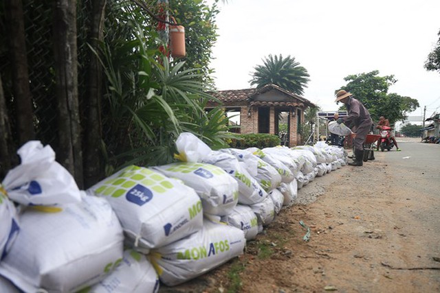 Triển khai nhiều giải pháp chống ngập úng, sạt lở tại bán đảo Thanh Đa- Ảnh 1. Triển khai nhiều giải pháp chống ngập úng, sạt lở tại bán đảo Thanh Đa- Ảnh 1.