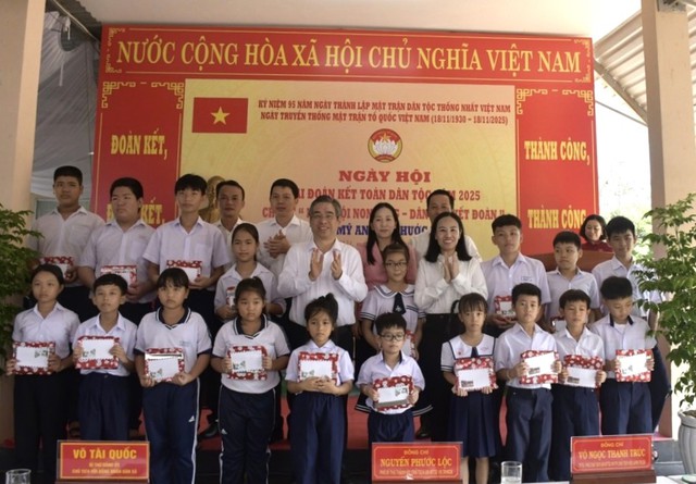 Lan tỏa tinh thần đoàn kết, xây dựng khu dân cư xanh - sạch - nghĩa tình- Ảnh 2.