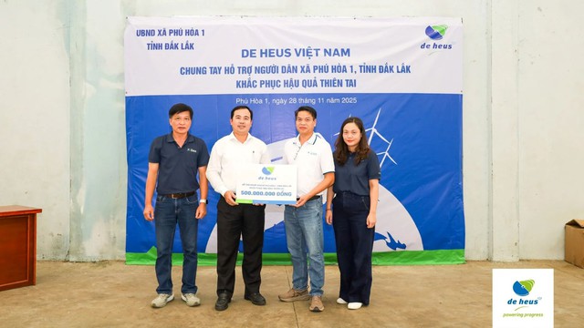 De Heus chung tay hỗ trợ người dân khắc phục hậu quả mưa lũ- Ảnh 1.