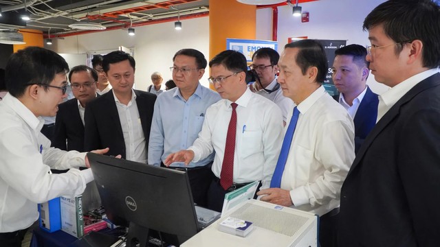 TPHCM tiên phong trong phát triển công nghiệp bán dẫn- Ảnh 1.