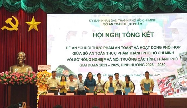 Kết nối tiêu thụ thực phẩm an toàn với các địa phương miền Tây, Đông Nam Bộ- Ảnh 1.