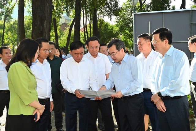 Thường trực Ban Bí thư kiểm tra công tác chuẩn bị kỷ niệm 50 năm thống nhất đất nước- Ảnh 2.