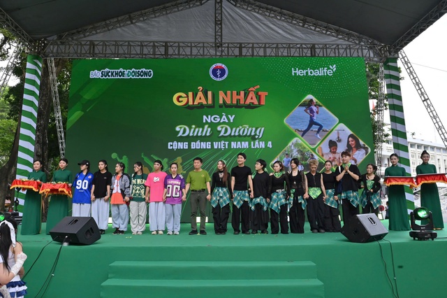 Hàng nghìn người tham dự Ngày Dinh dưỡng Cộng đồng Việt Nam lần 4 tại TPHCM- Ảnh 2. Hàng nghìn người tham dự Ngày Dinh dưỡng Cộng đồng Việt Nam lần 4 tại TPHCM- Ảnh 2.