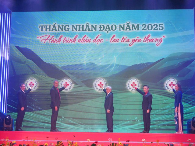 Lễ phát động Tháng Nhân đạo cấp quốc gia năm 2025- Ảnh 1. Lễ phát động Tháng Nhân đạo cấp quốc gia năm 2025- Ảnh 1.