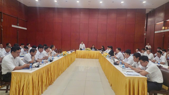 EVNHCMC: Nắm vững pháp luật để giải quyết tranh chấp hợp đồng mua bán điện- Ảnh 1. EVNHCMC: Nắm vững pháp luật để giải quyết tranh chấp hợp đồng mua bán điện- Ảnh 1.